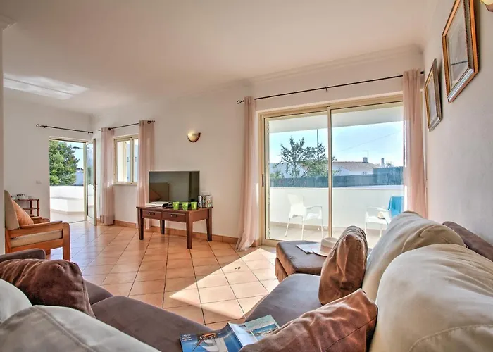 Papi By 빌라 알부페이라